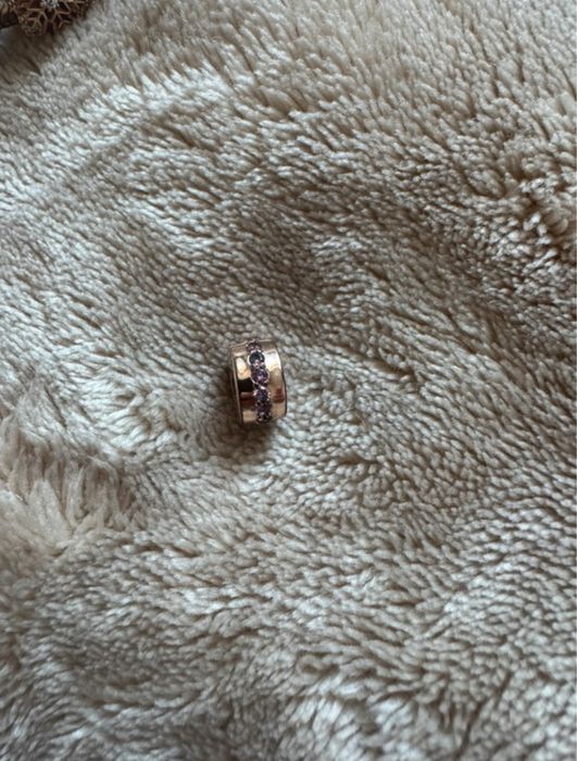 Charms pandora różowe złoto