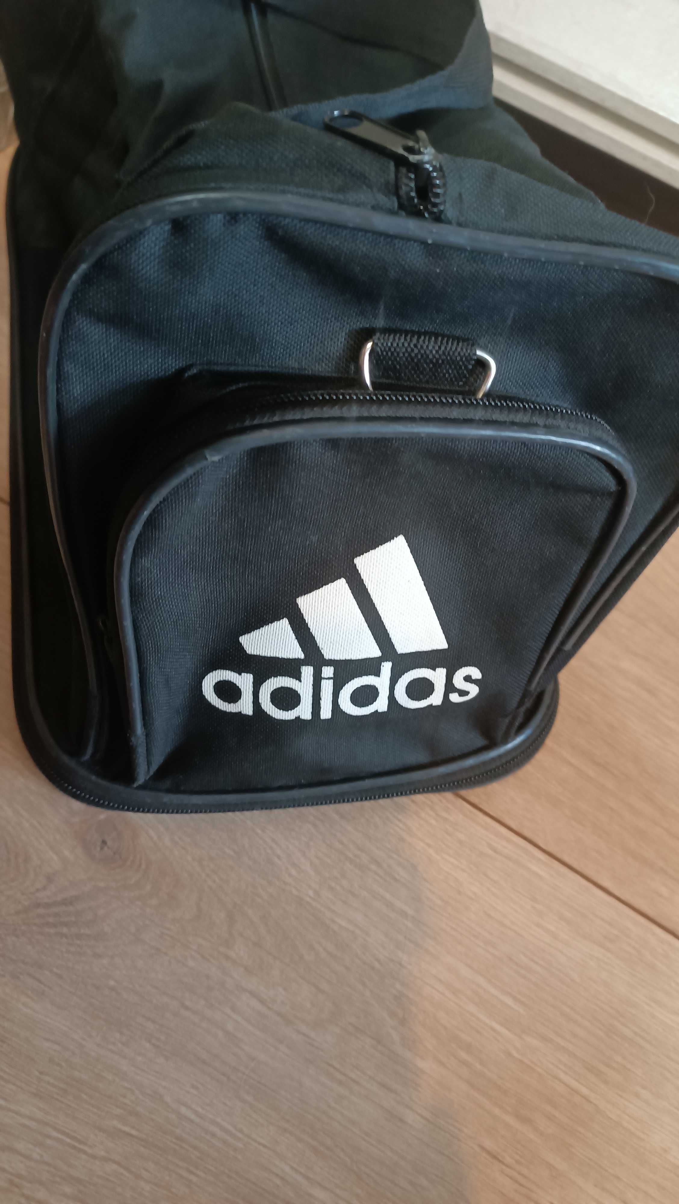Mała torba sportowa podróżna na fitness itp