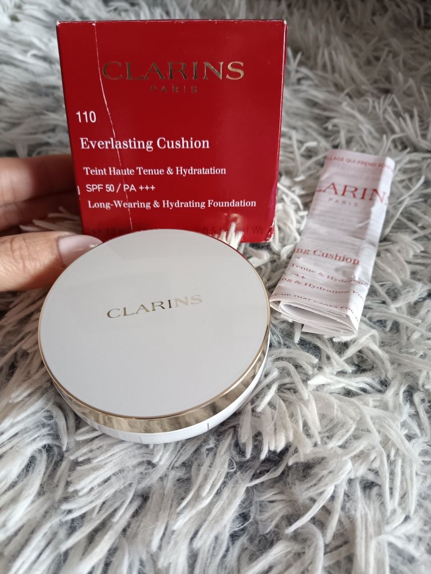 Nowy  podkład w poduszce Clarins