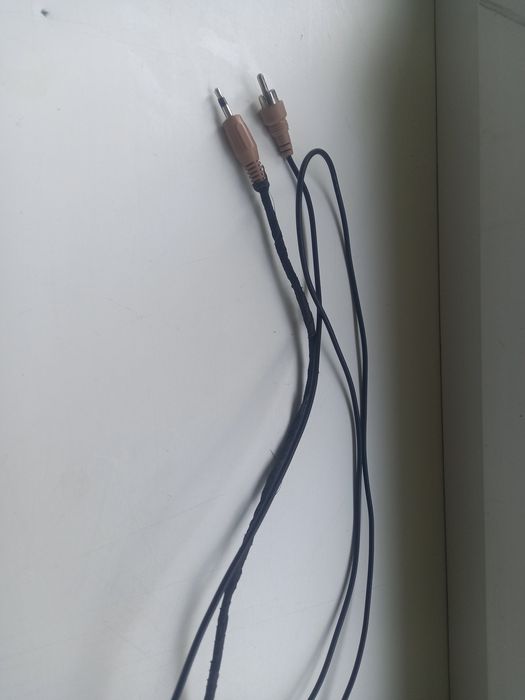 Отдам даром кабеля,тюльпаны