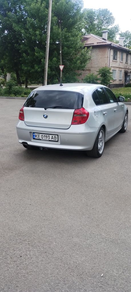 Продам BMW 1 серии