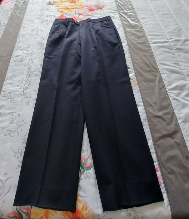 Fato dielmar como novo