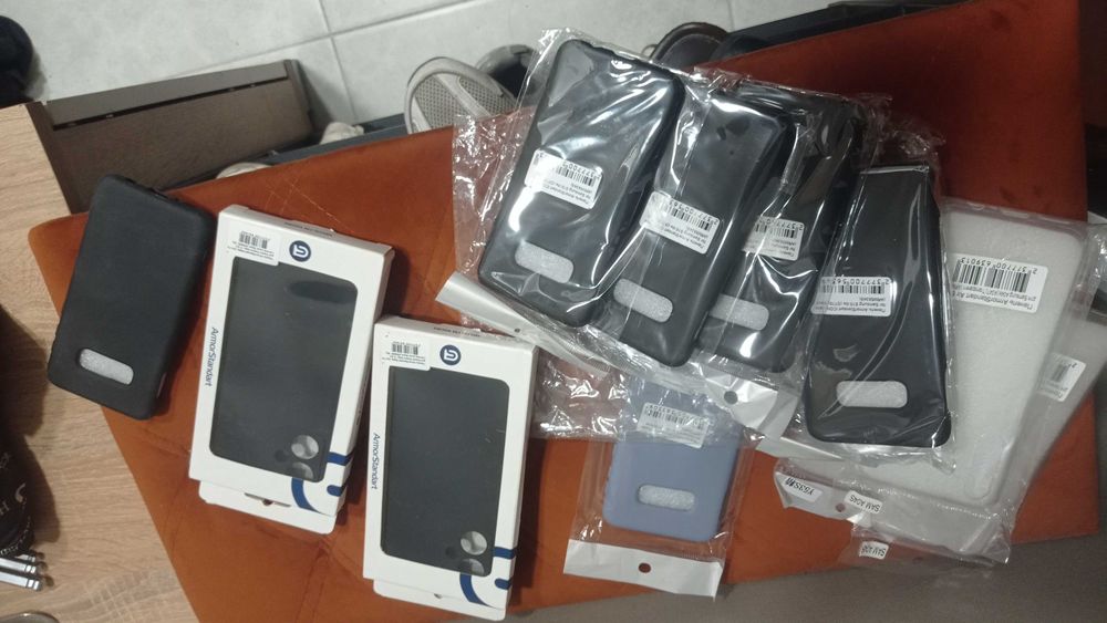 Чохли на телефони. Одним лотом 300грн