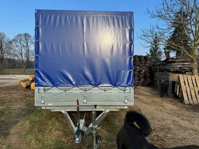 Przyczepa Neptun ładowność 810kg, wym wew 4.2 dl x 2.15 szer x 2m wys