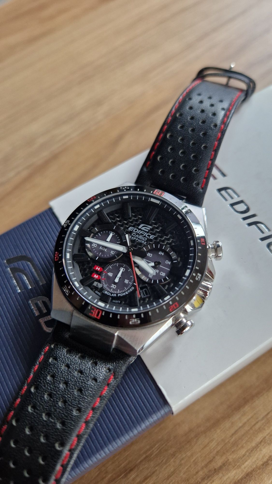 Zegarek Casio Edifice EFS-S520 solar szafirowe szkło