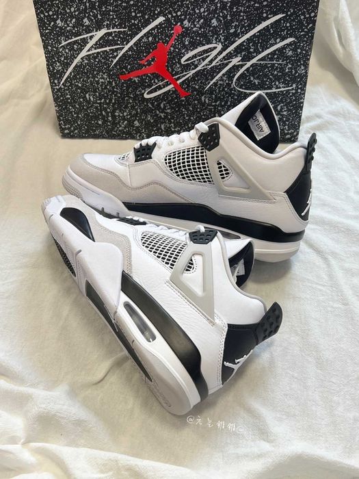 Buty damskie Trampk Jordan 4 Retro Military Black R.43
