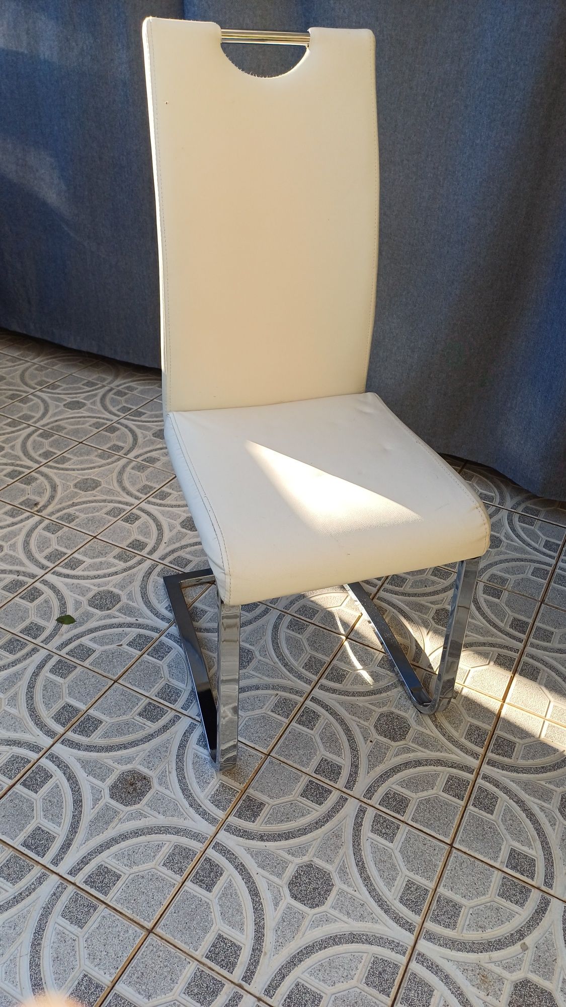 Cadeira de escritório/ quarto