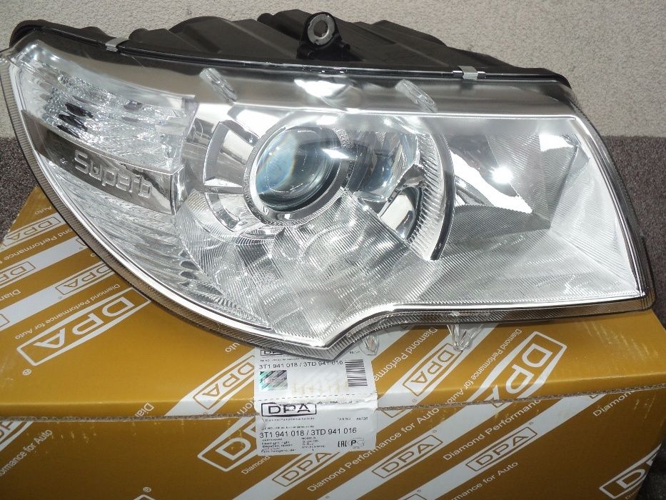 lampa reflektor NOWY skoda superb II h7