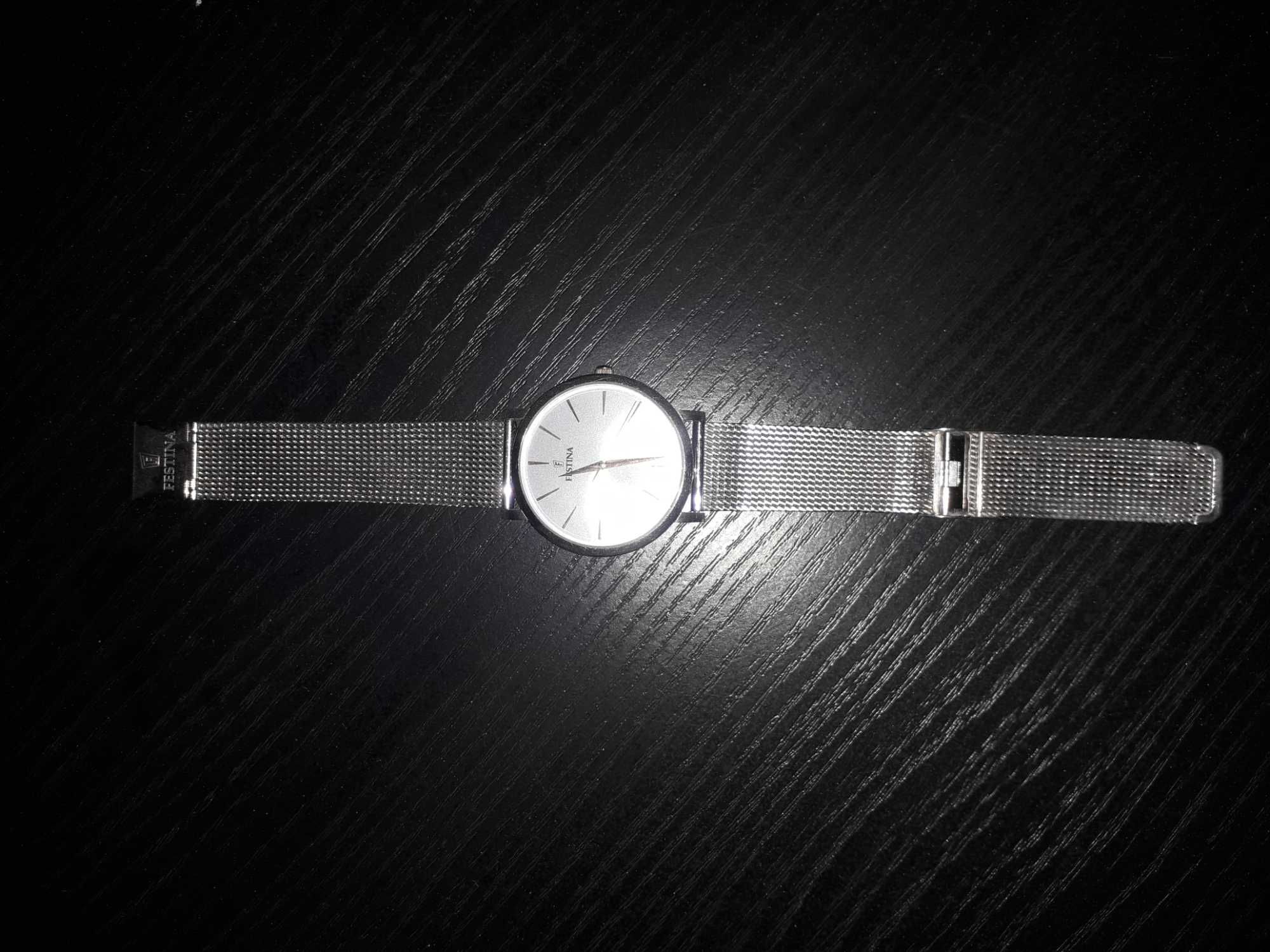 Zegarek w b.db stanie