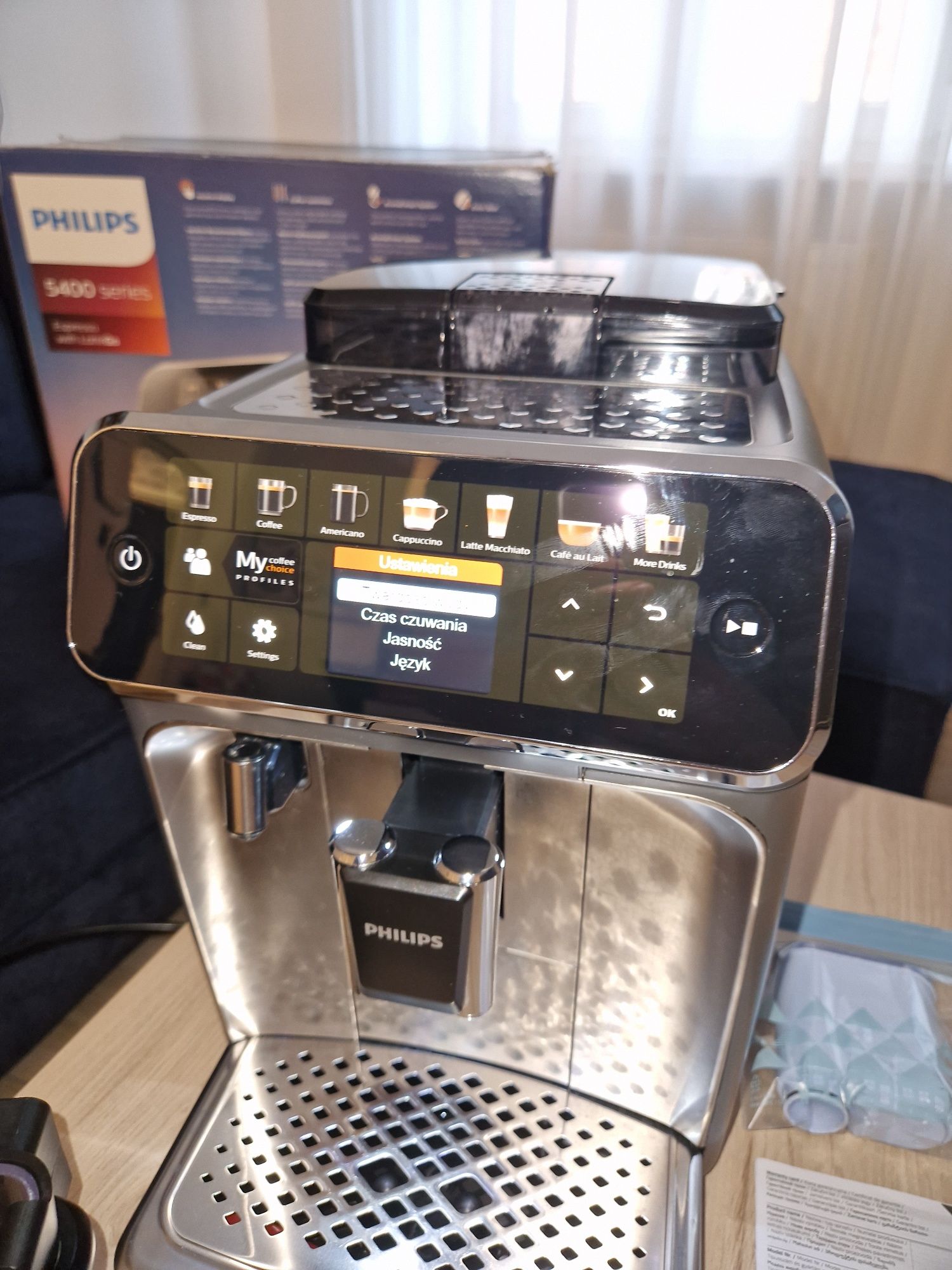 Ekspres do kawy automatyczny Phillips lattego latte go 5400 / EP5444