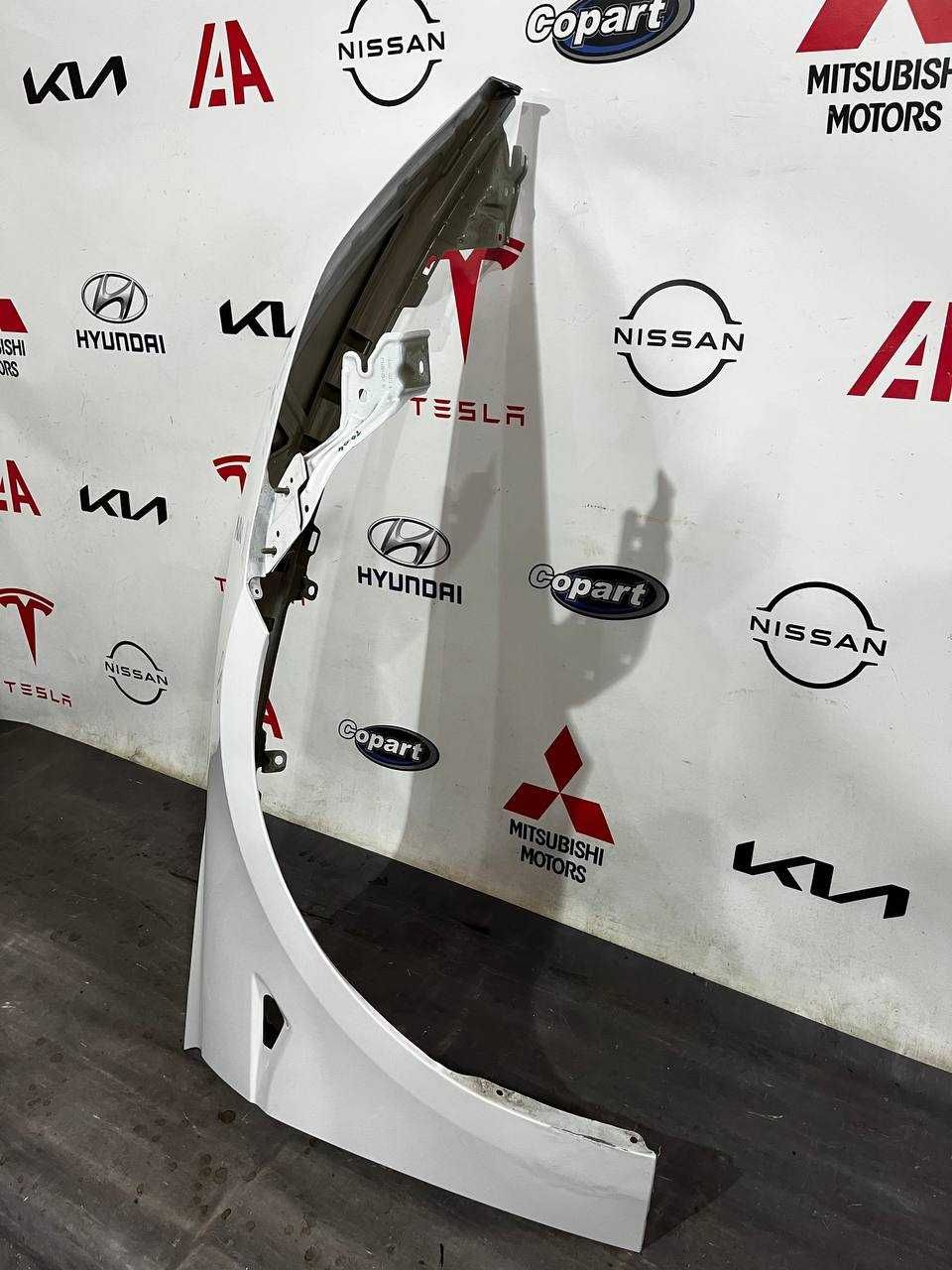 Крило переднє праве Tesla Model 3  Highland 2024-2025 1714891-00-F