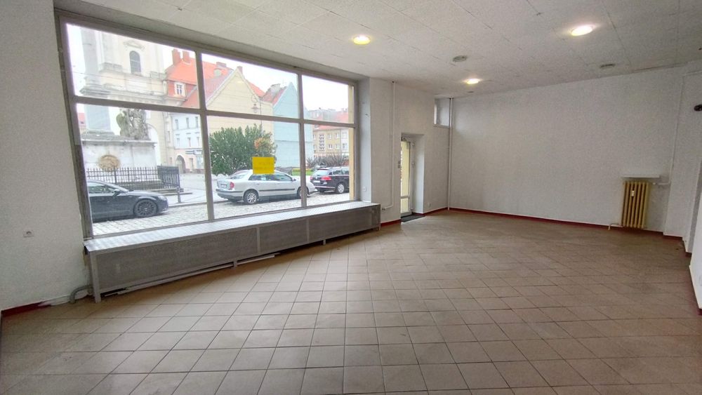 Wynajmę lokal użytkowy 75m2 Prudnik Rynek 13 możliwa sprzedaż