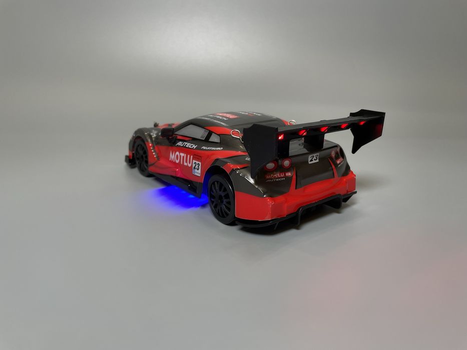 Радиоуправляемая дрифт машинка на радиоуправлении на радіокеруванні