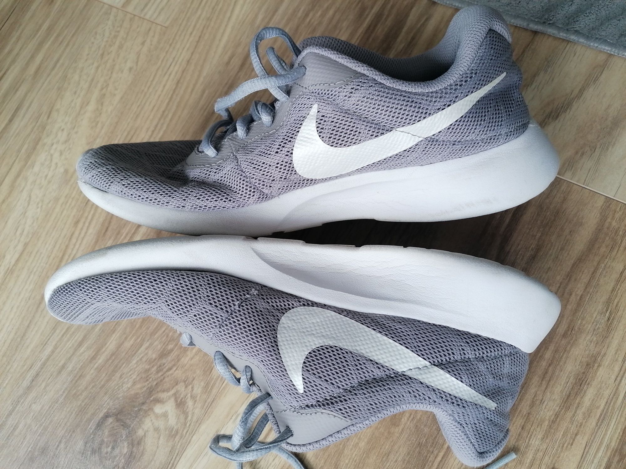 Buty treningowe Nike 38 rozm.