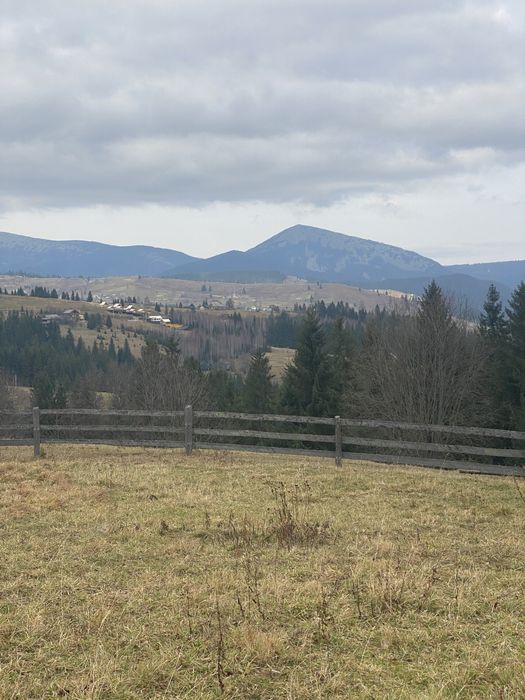 Ділянка з шикарним краєвидом. Яблуниця.