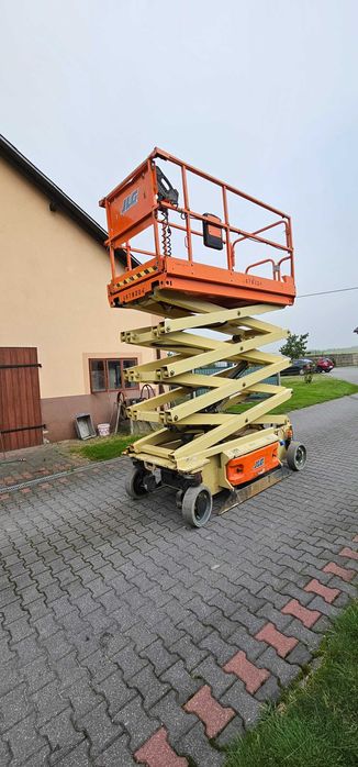 Podest ruchomy  JLG 3246ES