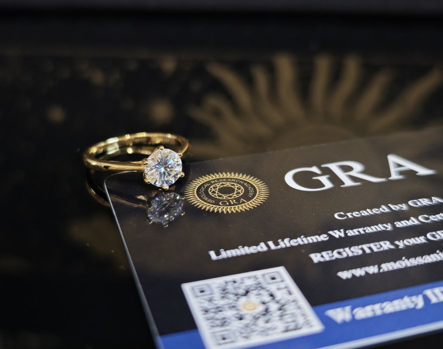 Srebrny pierścionek z 1crt diamentem Moissanitem pozłacany