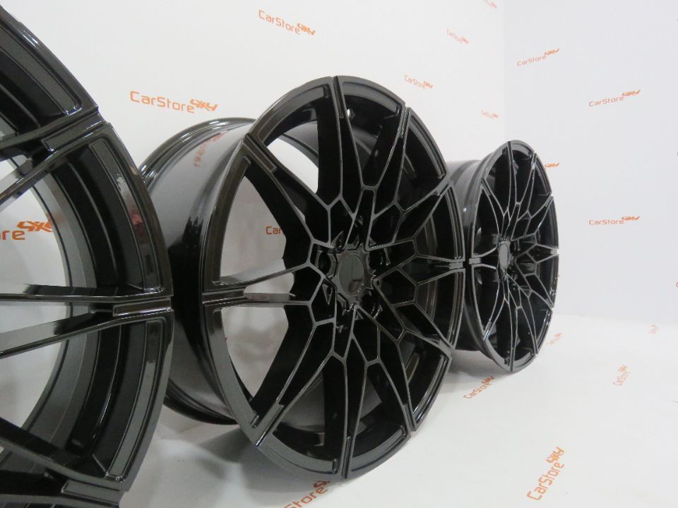 Jantes Look Bmw M3/M4 Style 826M 19 x 8 et27 + 9 et40 black 5x112