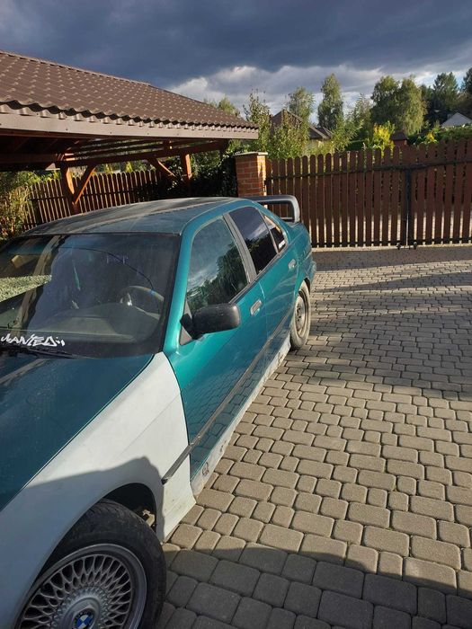 BMW E36 320i wojownik