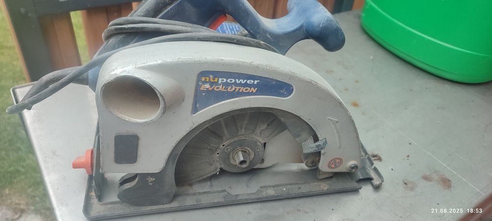 Ręczna piła tarczowa. Piła elektryczna nupower npe 185  pilarka elektr