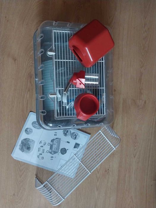 Двухэтажная клетка для хомяков с игровой зоной и  лабиринтом