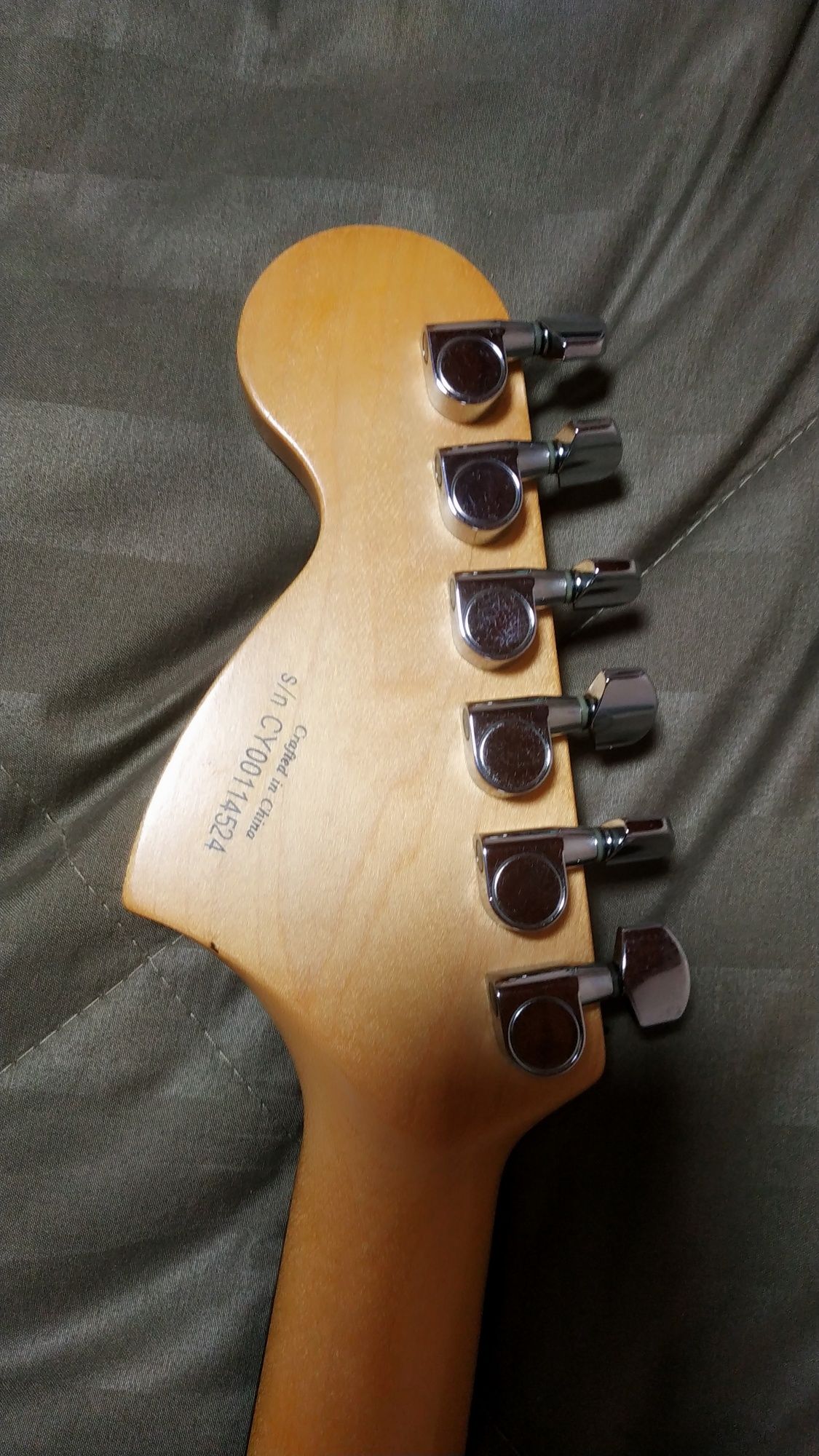 Squier by Fender Affinity Strat 2000