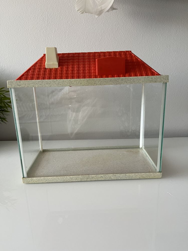 Aquário original casinha