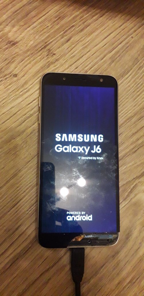 Dwa tele.smartfony samsung j6