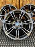 Диски 5/120 r18 BMW 350 M стиль різноширокі