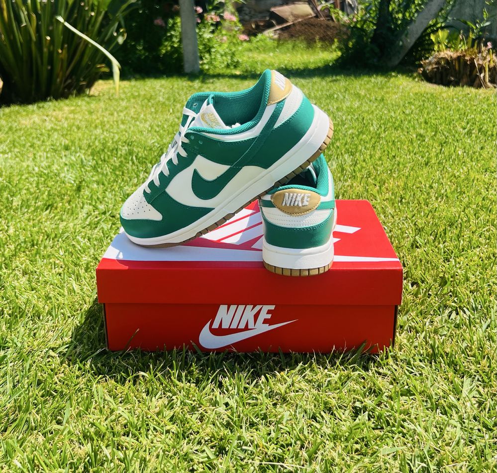 Nike Dunk Malachite Metallic