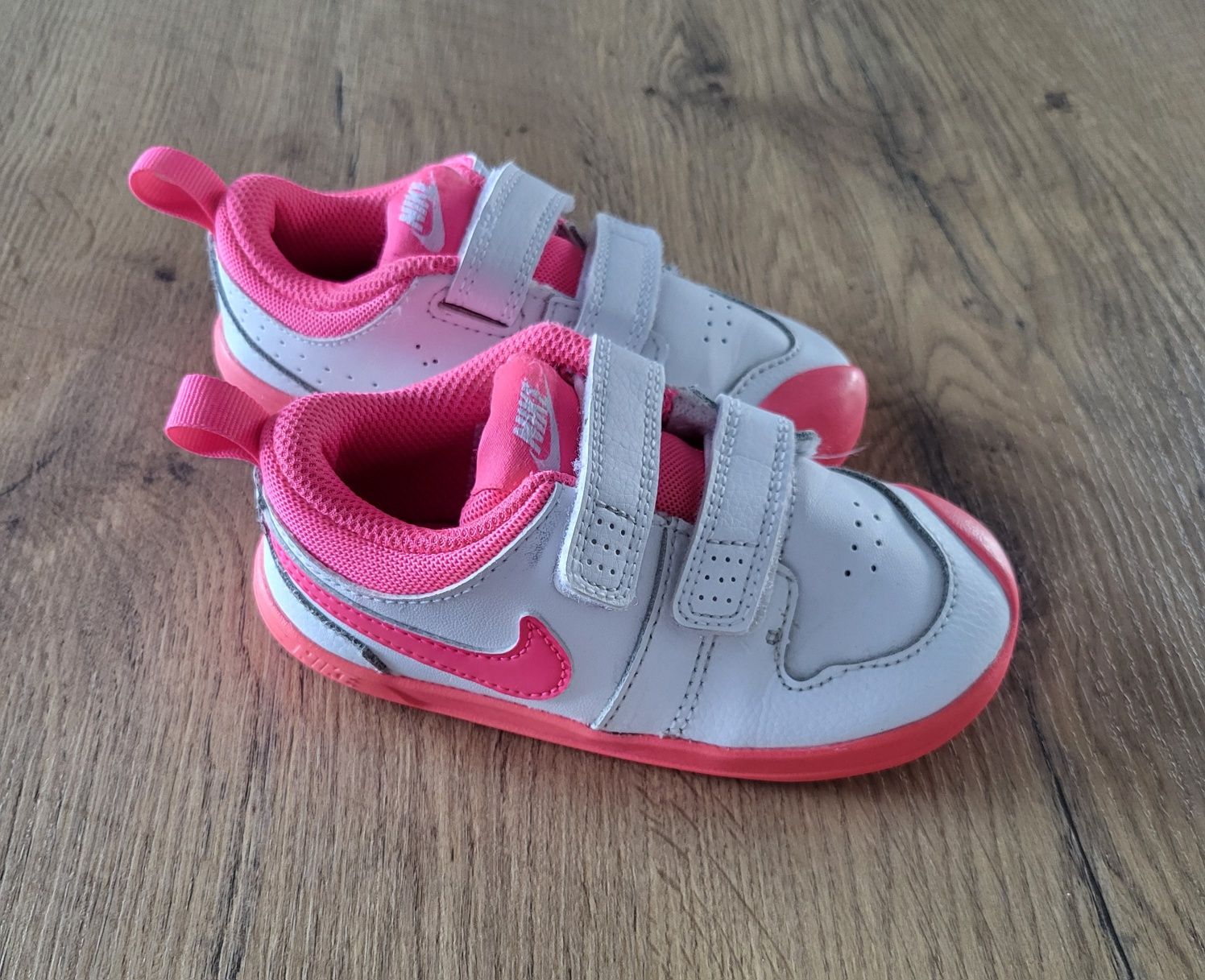 Buty sportowe nike, dla dziewczynki