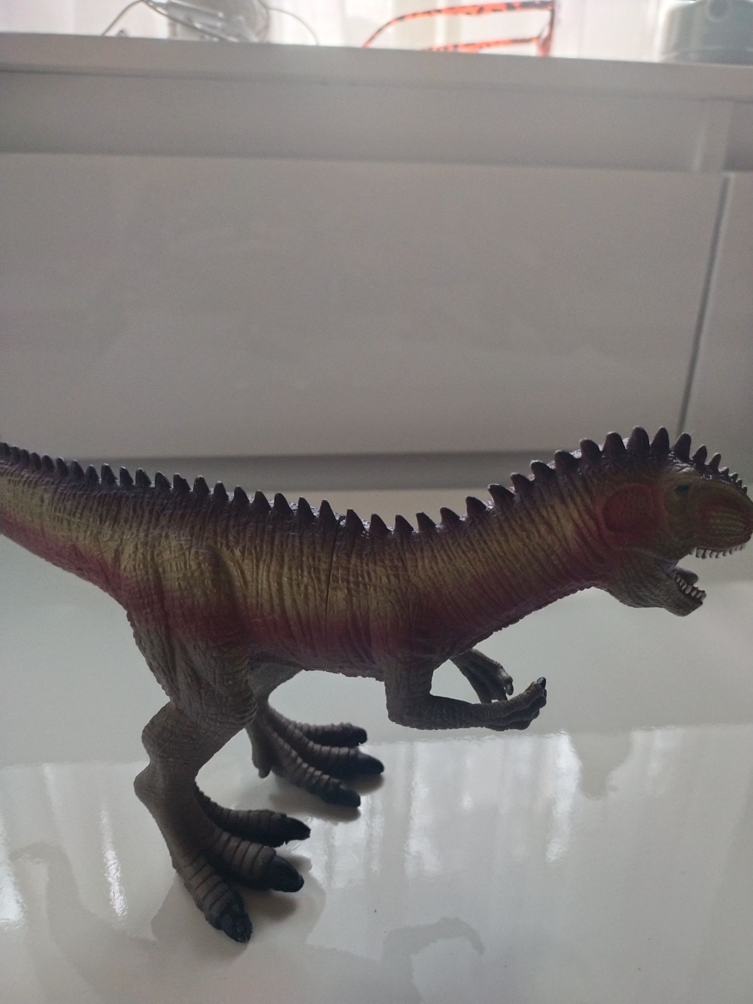 Dinozaury, 4 sztuki.