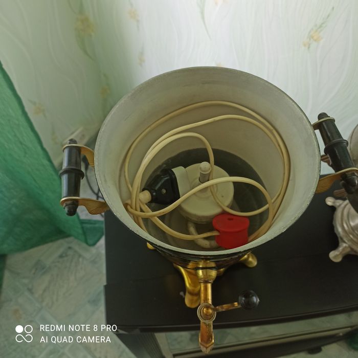 Самовари електричні в хорошому стані.