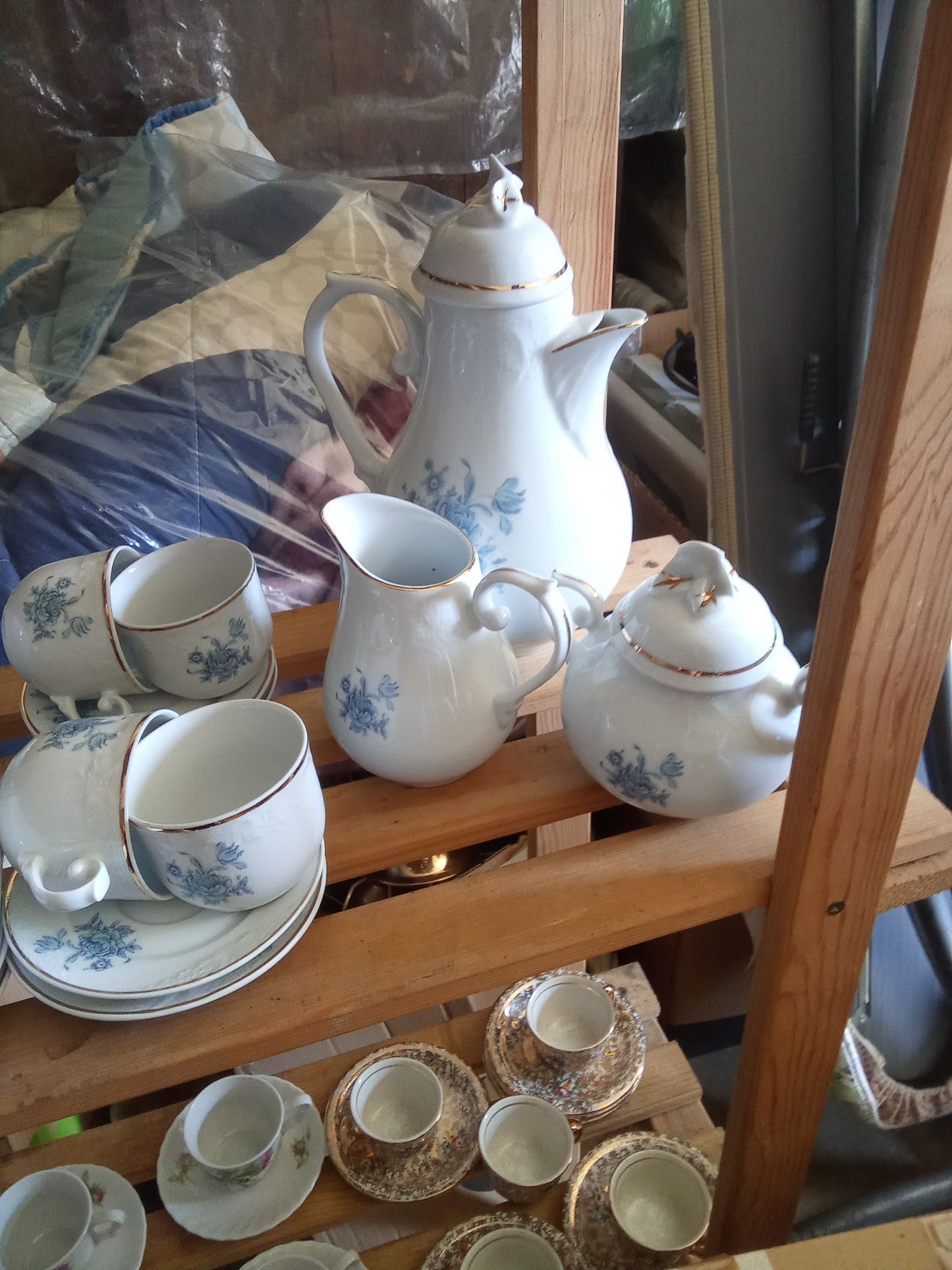 Vendo serviço de café 12 pessoas azul e branco. Novo