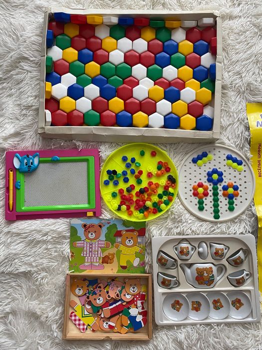 Великий набір іграшок для дітей, мозайка і тд.