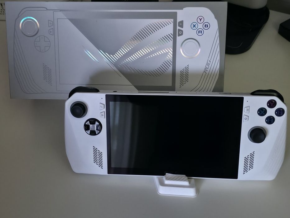 ASUS ROG Ally Z1 – Como Nova + Caixa + Acessórios Originais