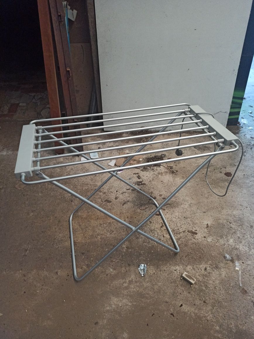 Estendal em alumínio eléctrico