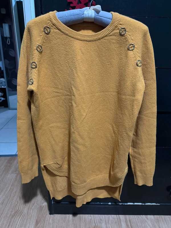 Sweter musztardowy wełniany