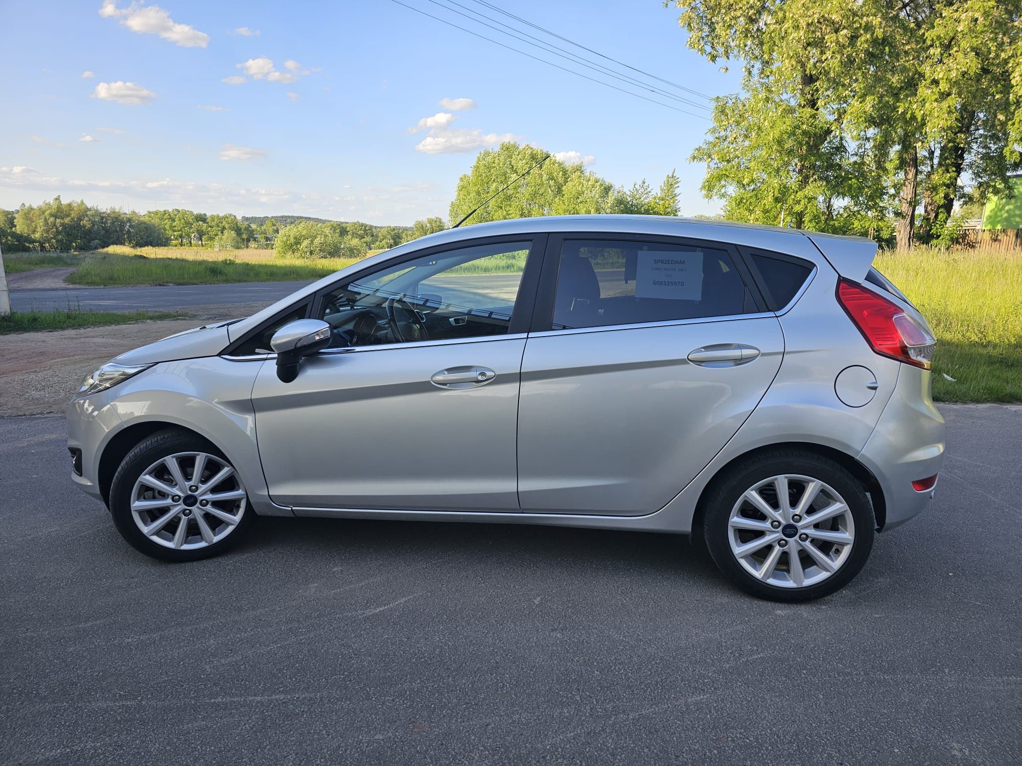 Sprzedam Ford Fiesta mk7*Lift* niski przebieg !