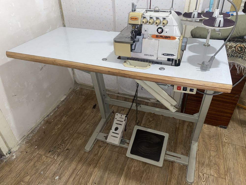 220V Оверлок 4х ниточный