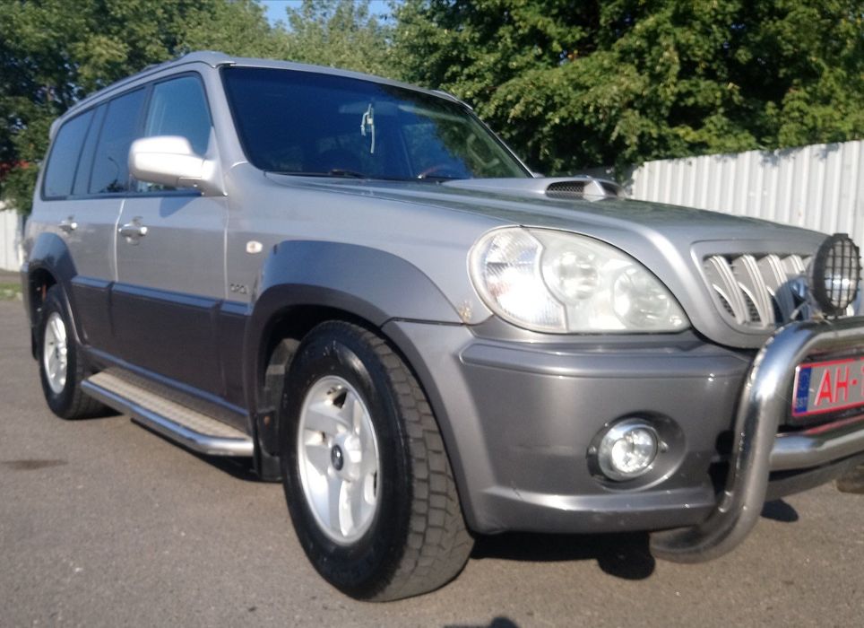 В Черкасах Hyundai Terracan Mitsubishi Pajero