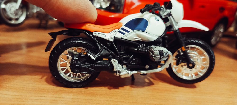 Мотоцикл моделька