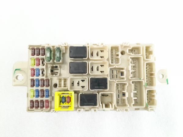 Caixa fusíveis / SAM / BSI MITSUBISHI Space Star Hatchback (A0_A)