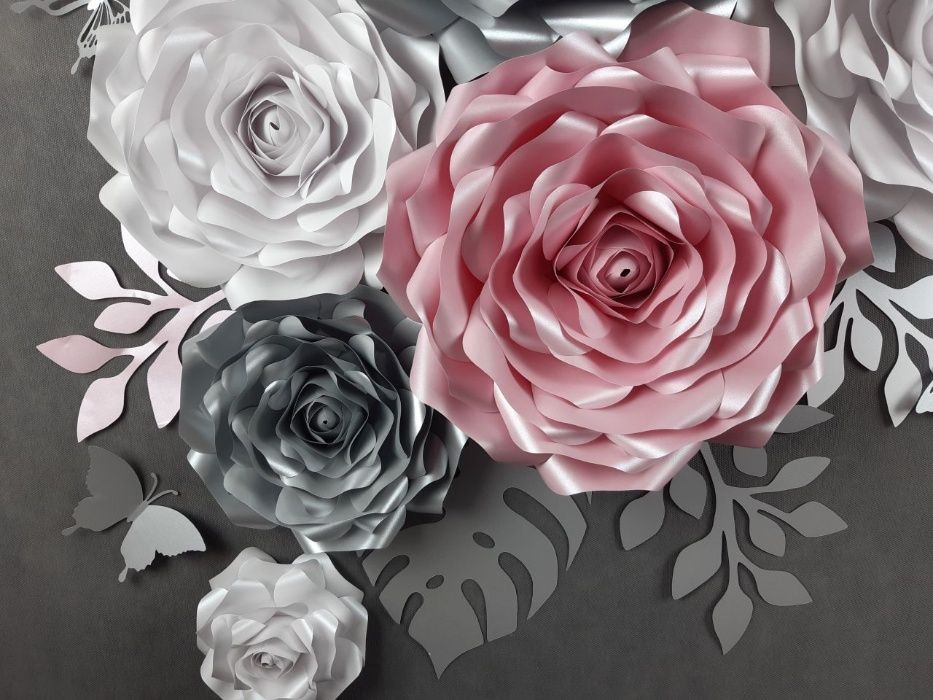 Róża 3D z papieru metalizowanego Chanel