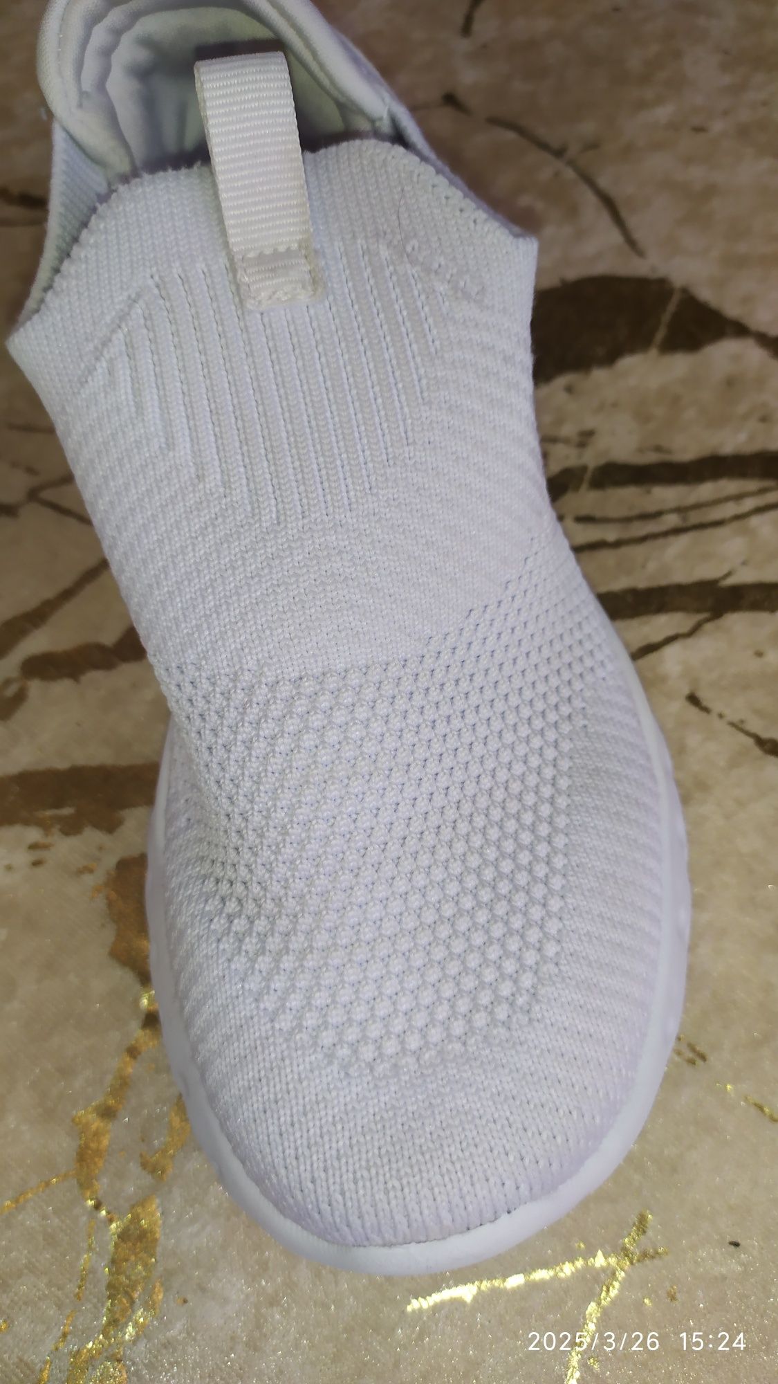 Buty dla dziecka białe wsuwane sneakersy, r.32,  Vty
