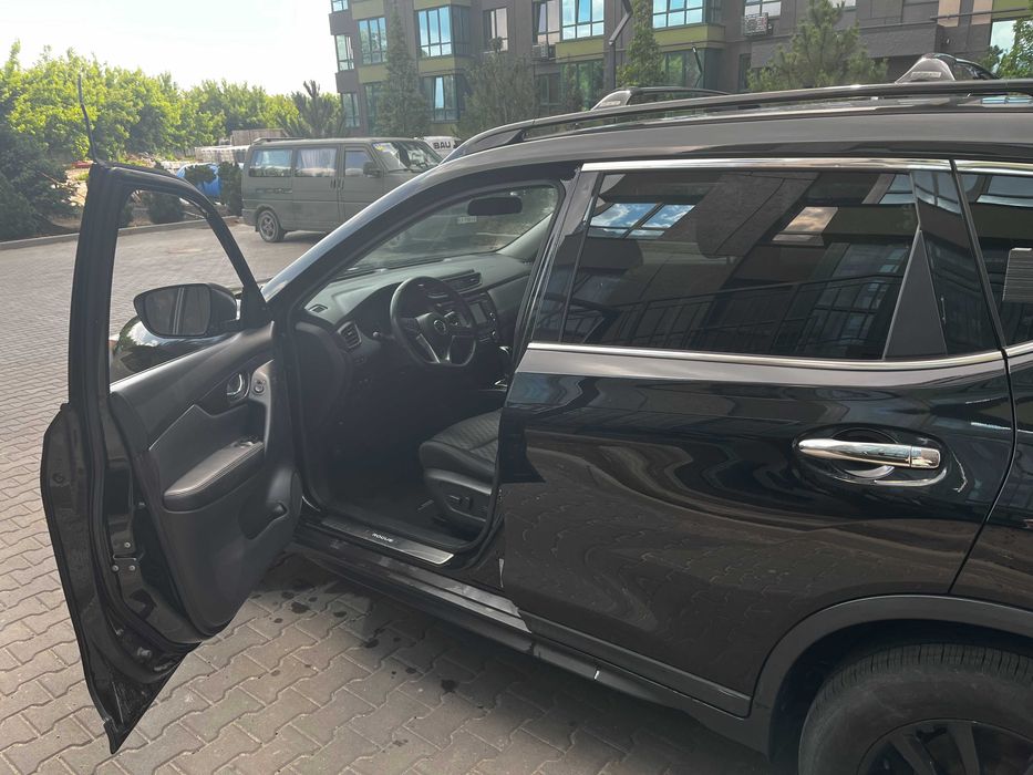 Nissan Rogue SV 2018 Midnight Edition, ціла безпека.