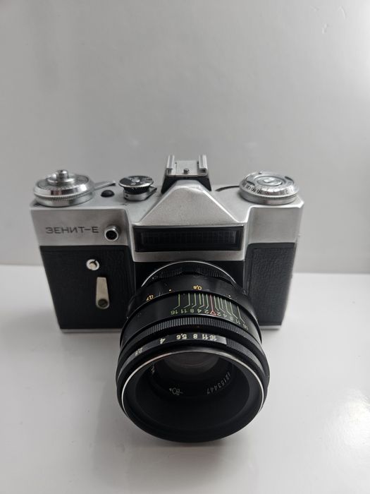 Фотоаппарат Зенит Е, с объективом Helios
