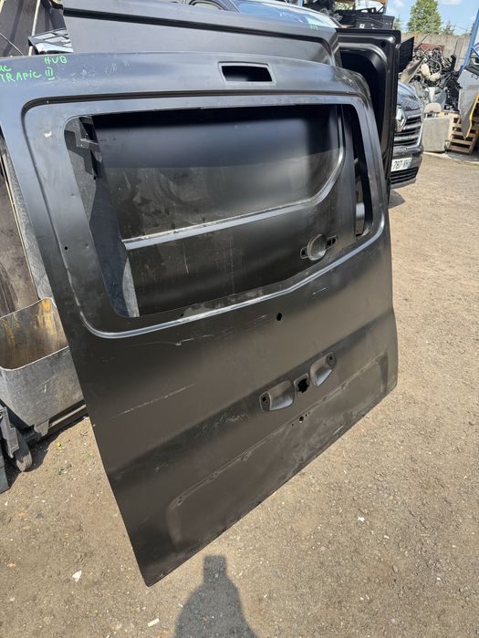 Klapa tył tylna pokrywa bagażnika Renault Trafic III IV Talento Vivaro