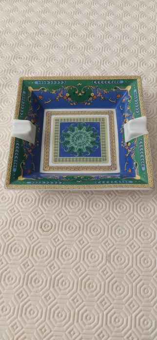 Cinzeiro em cerâmica