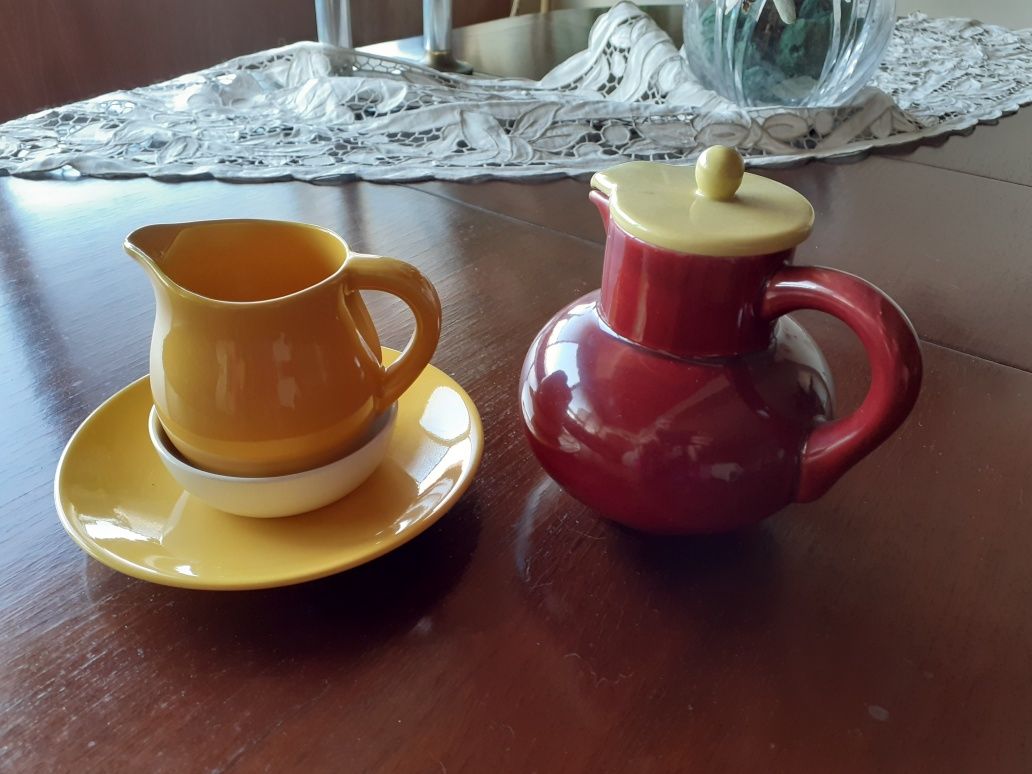 Leiteira  e chaleira da SECLA.